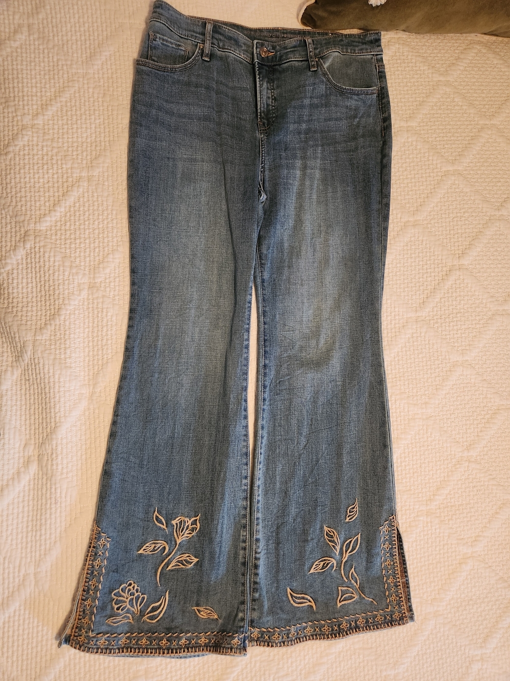 Chico's Light Wash Denim Girlfriend Flare Jeans
